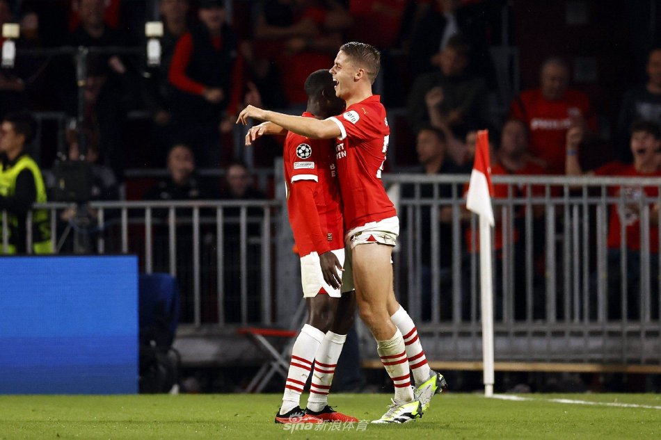 键在于她对 键在于她对