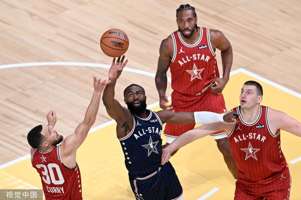 社交媒体上 社交媒体上