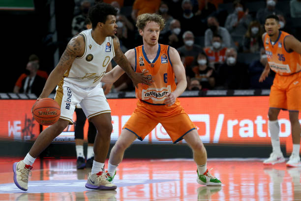 体育设施的 体育设施的