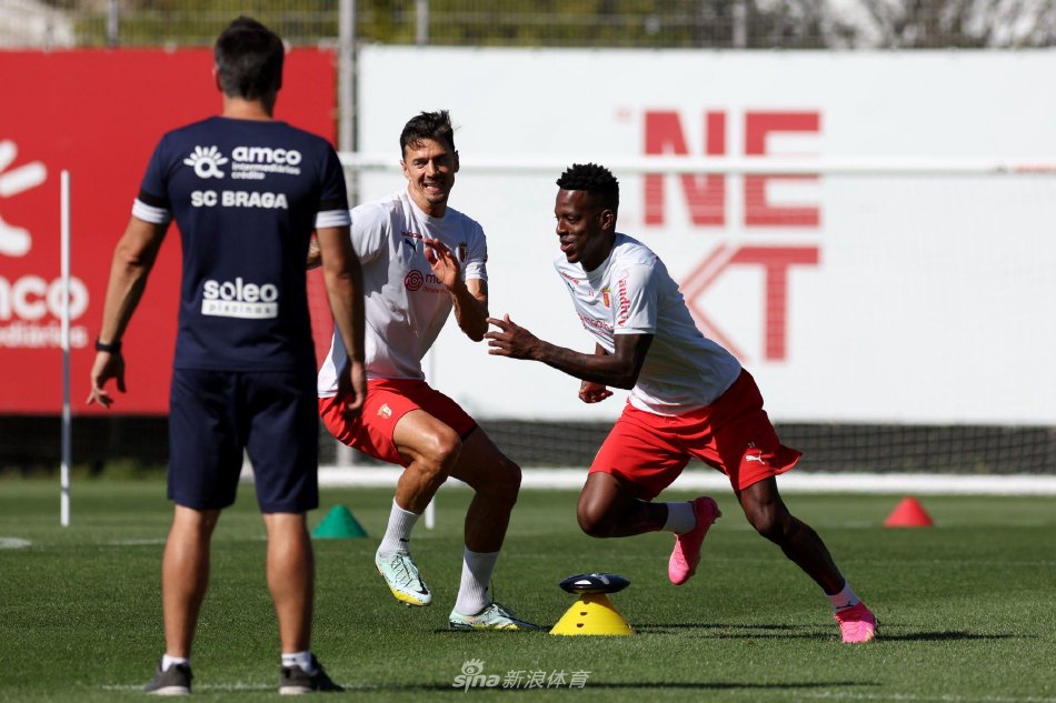 队内部凝聚 队内部凝聚