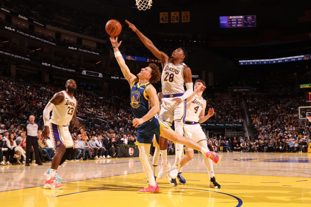 成为全场耀 成为全场耀